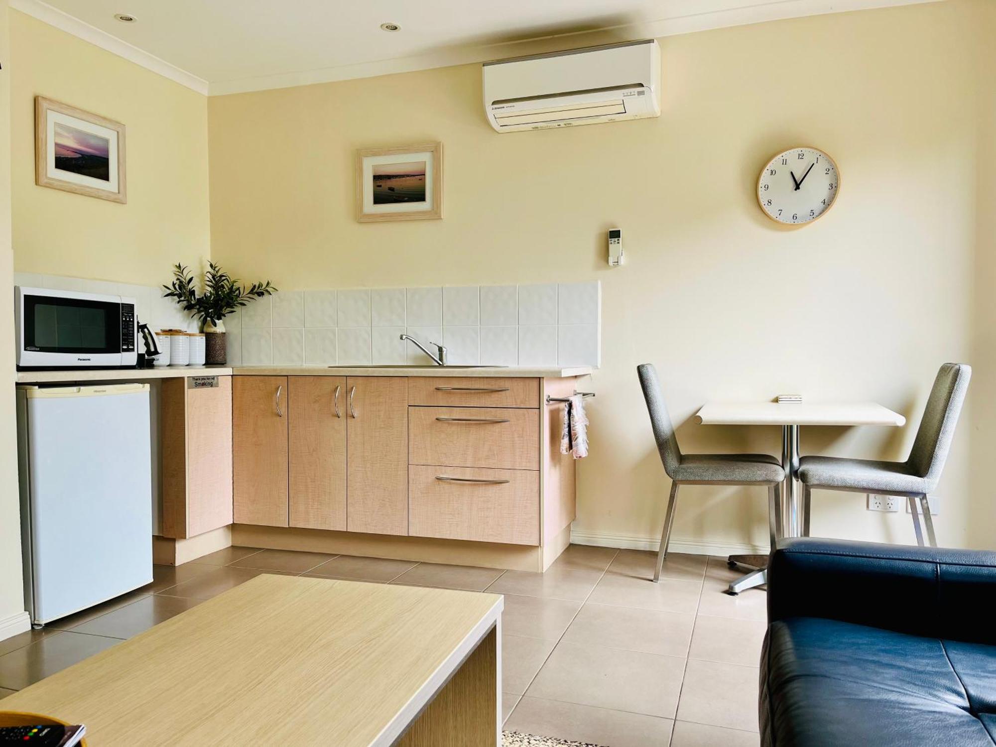 Marengo Beach Studios- Pet Friendly Luaran gambar